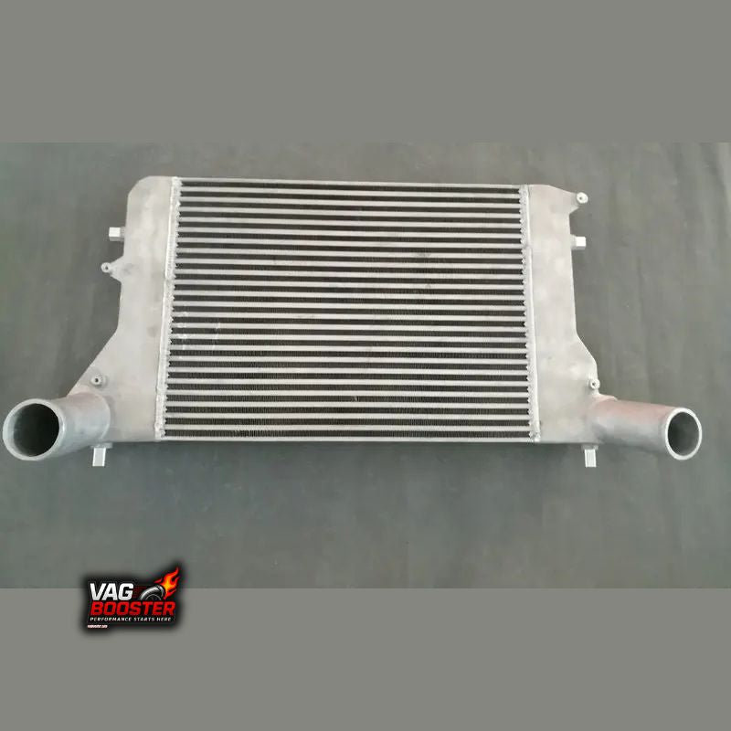 Intercooler frontowy FMIC – VW Golf GTI / Golf R MK5 MK6 Audi A3 8P, Scirocco 2.0 TSI, Seat Leon 1P 2.0 TFSI/TSI (300–600 KM)
