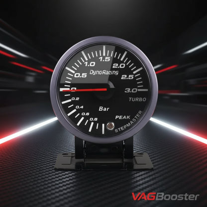 Wskaźnik Doładowania Dynoracing 60mm 3 BAR – LED Biały/Bursztynowy, Alarm Peak, Czujnik Boost, Uniwersalny 12V