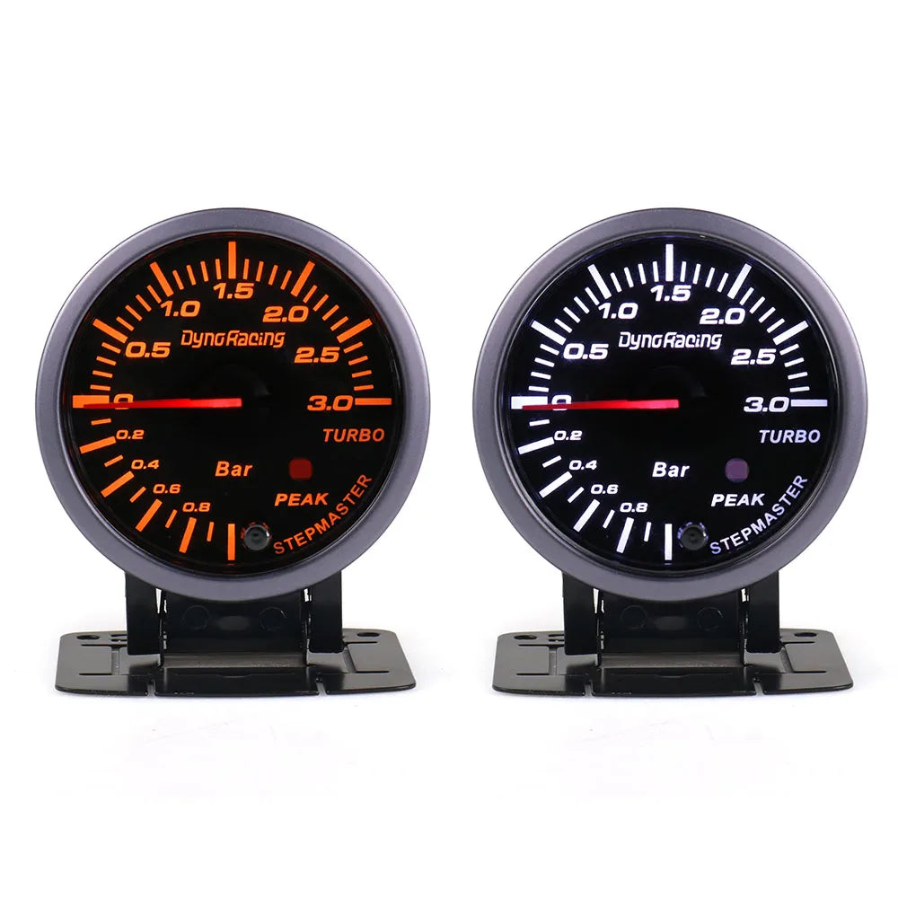 Wskaźnik Doładowania Dynoracing 60mm 3 BAR – LED Biały/Bursztynowy, Alarm Peak, Czujnik Boost, Uniwersalny 12V
